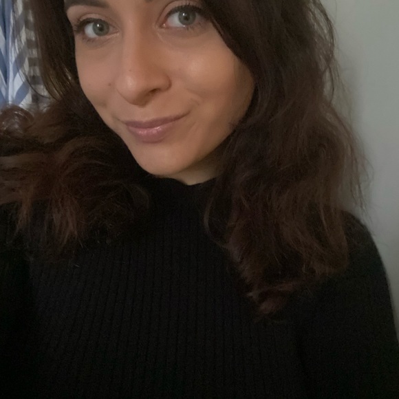 Meet your Posher, Angeline - Picture 2 of 2